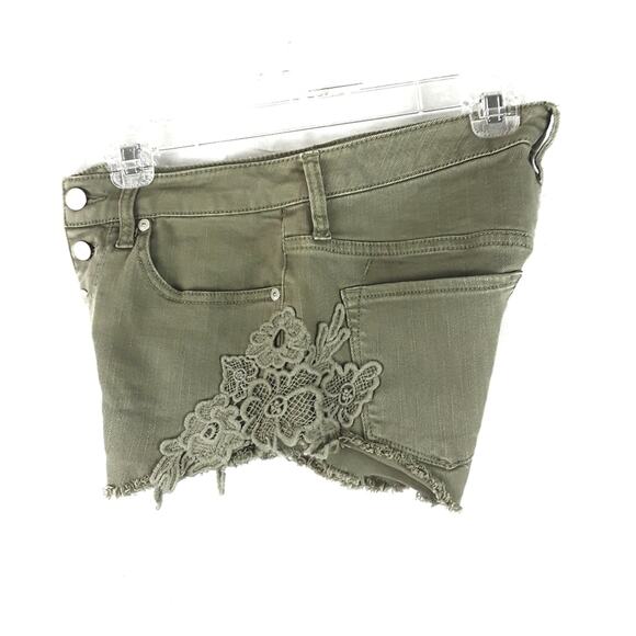 MOSSIMO Green Denim Shorts Size M Jean Cut Offs Lace Crochet Summer Festival - Picture 4 of 5